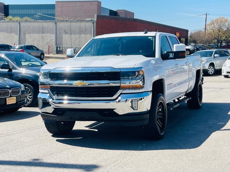 Chevrolet Silverado 1500 Vehicle Full-screen Gallery Image 03