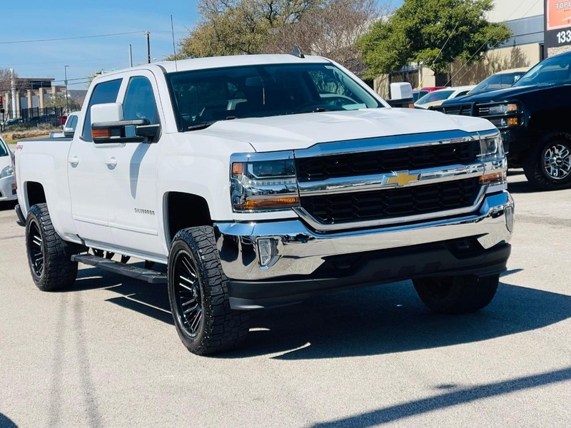 Chevrolet Silverado 1500 Vehicle Full-screen Gallery Image 06