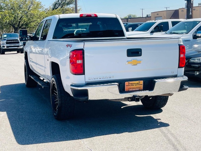 Chevrolet Silverado 1500 Vehicle Full-screen Gallery Image 14