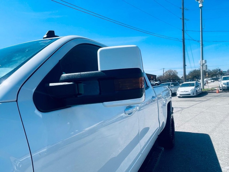 Chevrolet Silverado 1500 Vehicle Full-screen Gallery Image 31