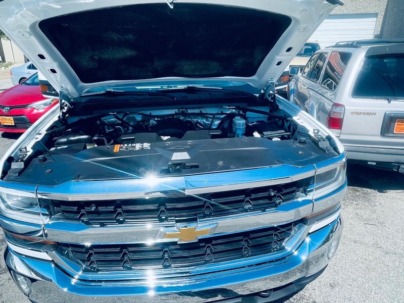 Chevrolet Silverado 1500 Vehicle Full-screen Gallery Image 34