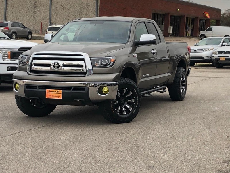 Toyota Tundra 4WD Truck Vehicle Full-screen Gallery Image 4