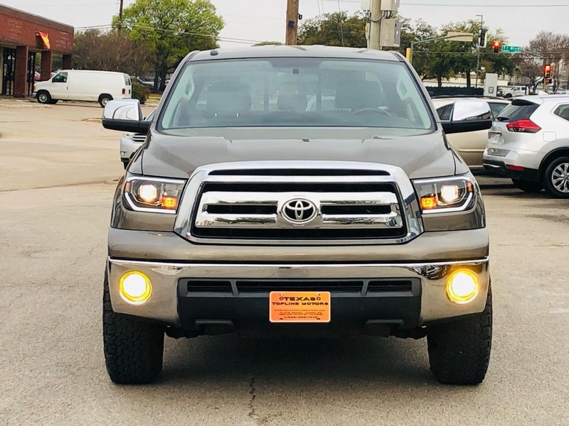 Toyota Tundra 4WD Truck Vehicle Full-screen Gallery Image 5