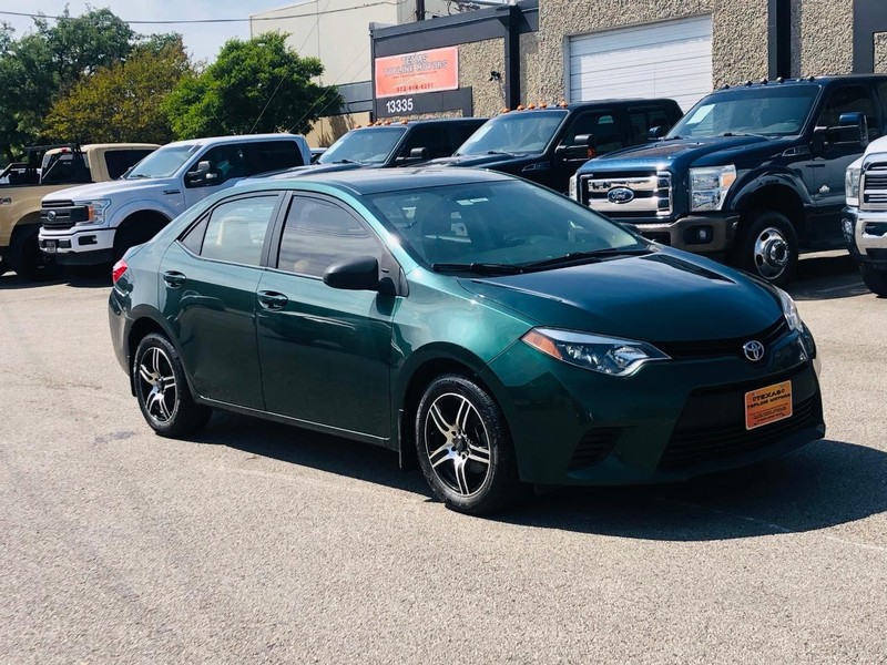 Toyota Corolla Vehicle Full-screen Gallery Image 04