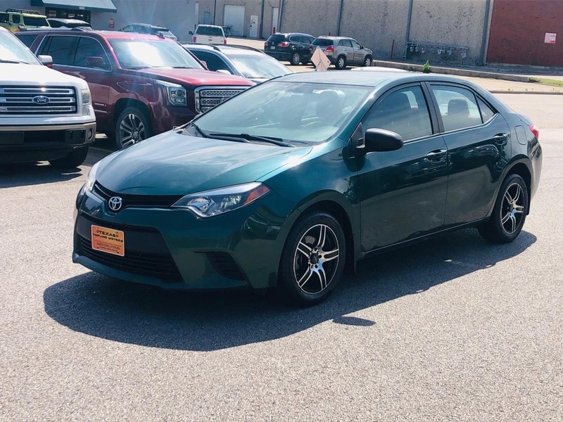 Toyota Corolla Vehicle Full-screen Gallery Image 05