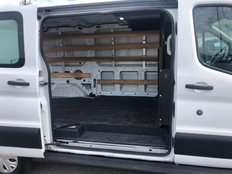 Ford Transit Van Vehicle Full-screen Gallery Image 14