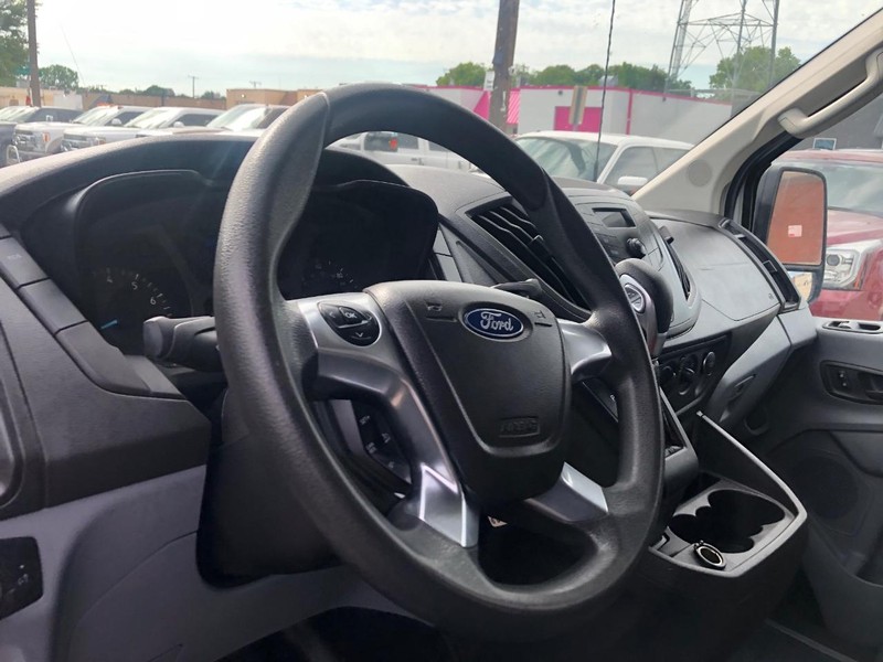 Ford Transit Van Vehicle Full-screen Gallery Image 18