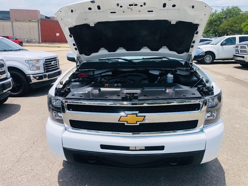 Chevrolet Silverado 1500 Vehicle Full-screen Gallery Image 29