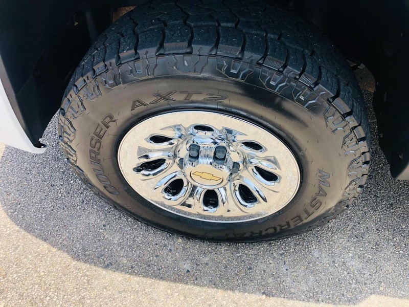 Chevrolet Silverado 1500 Vehicle Full-screen Gallery Image 30