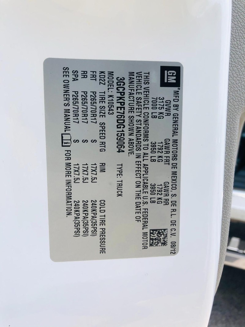 Chevrolet Silverado 1500 Vehicle Full-screen Gallery Image 31