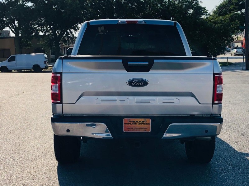 Ford F-150 Vehicle Full-screen Gallery Image 05