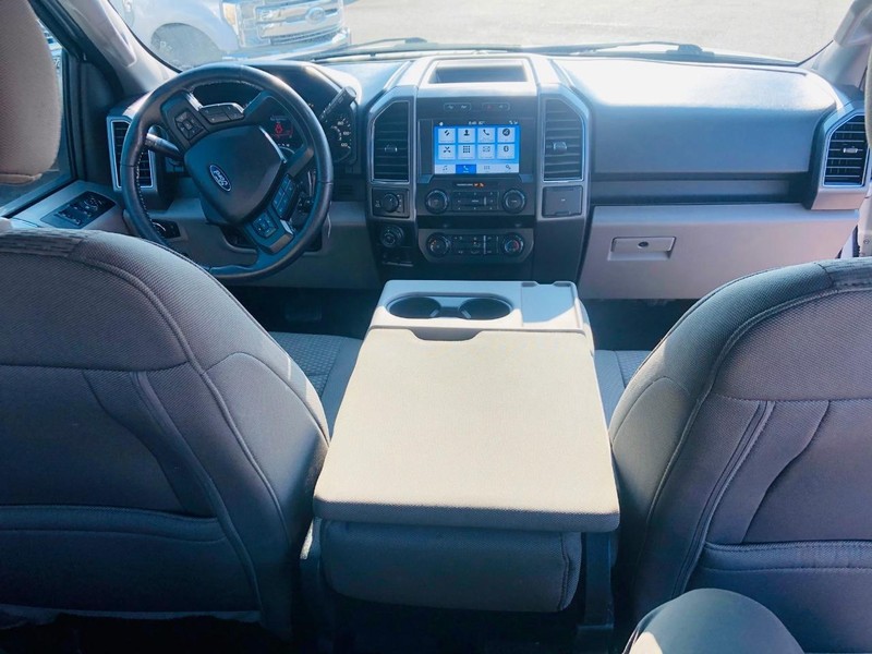 Ford F-150 Vehicle Full-screen Gallery Image 20