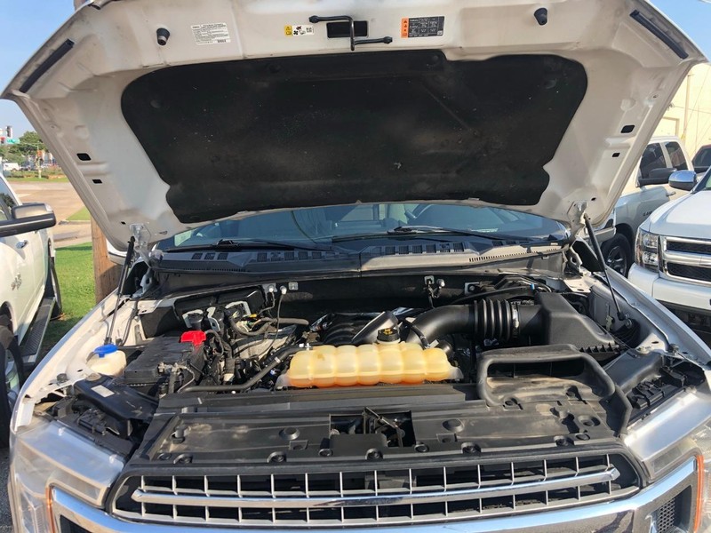 Ford F-150 Vehicle Full-screen Gallery Image 27