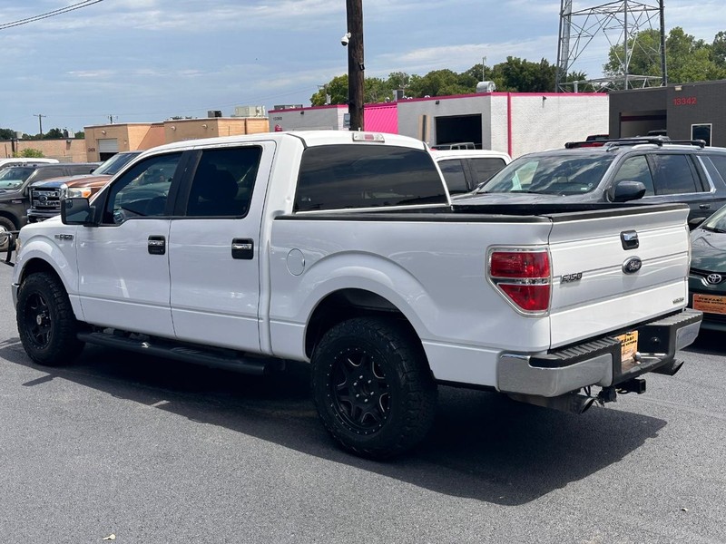 Ford F-150 Vehicle Full-screen Gallery Image 04