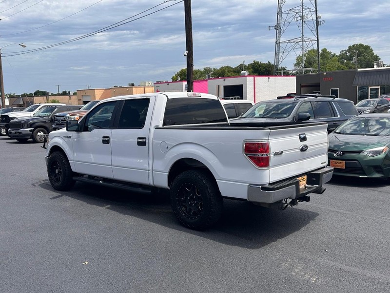 Ford F-150 Vehicle Full-screen Gallery Image 08