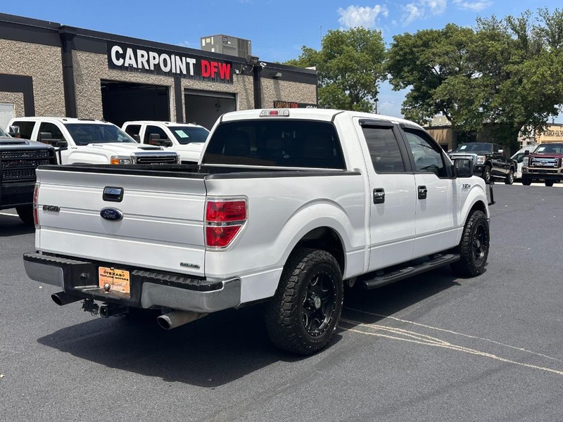 Ford F-150 Vehicle Full-screen Gallery Image 11