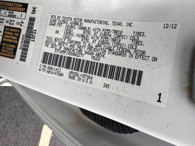 Toyota Tundra 4WD Truck Vehicle Full-screen Gallery Image 27