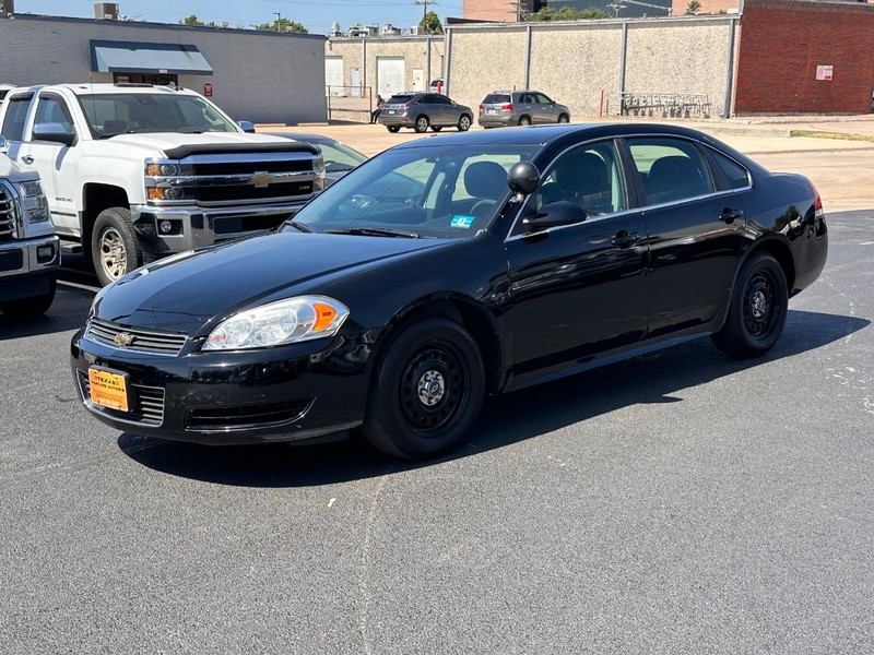 Chevrolet Impala Police Vehicle Full-screen Gallery Image 2
