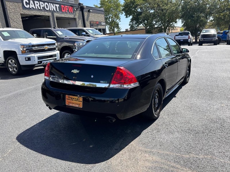 Chevrolet Impala Police Vehicle Full-screen Gallery Image 6