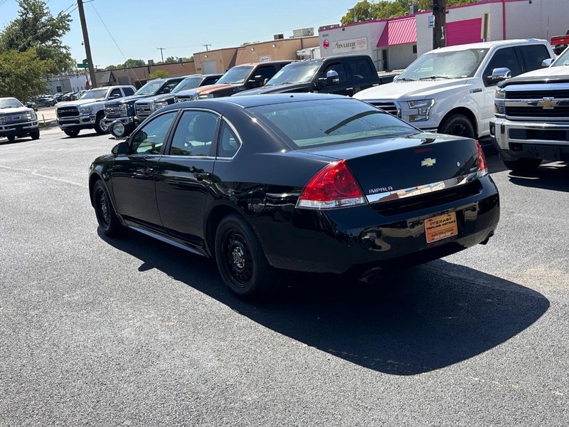Chevrolet Impala Police Vehicle Full-screen Gallery Image 8