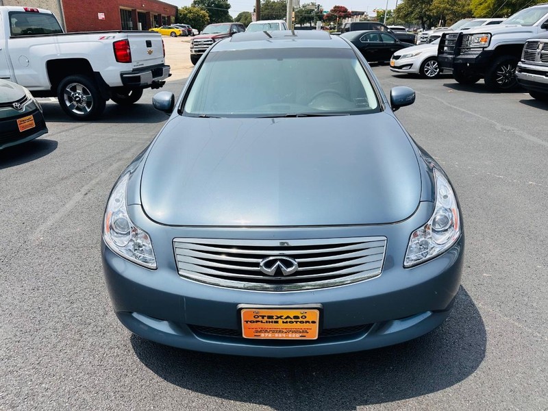 INFINITI G35 Sedan Vehicle Full-screen Gallery Image 02