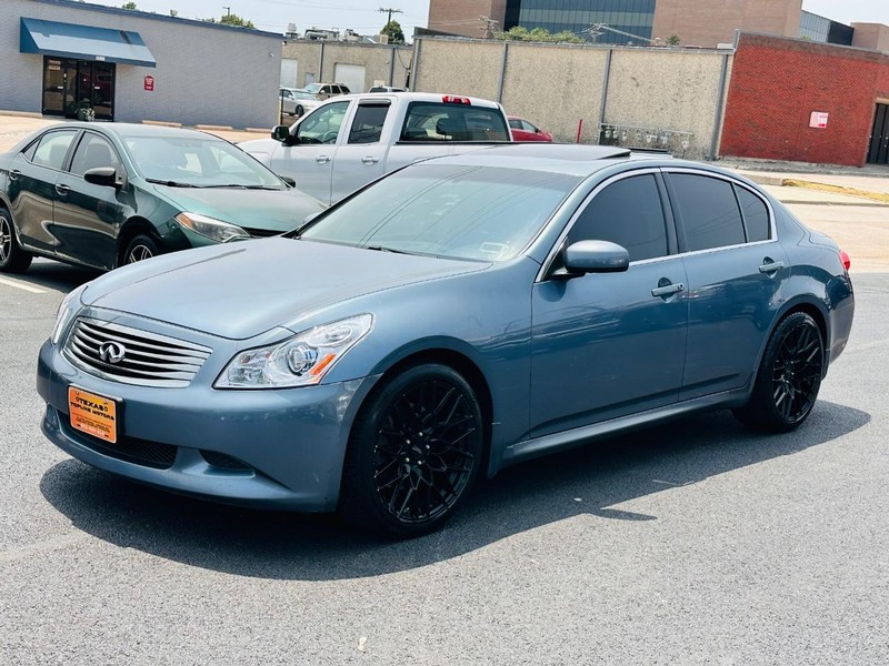INFINITI G35 Sedan Vehicle Full-screen Gallery Image 03