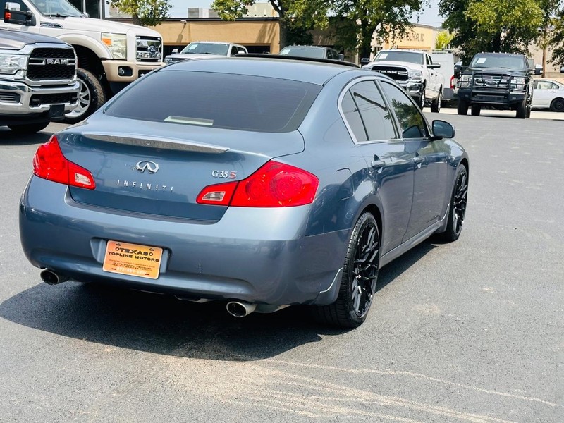 INFINITI G35 Sedan Vehicle Full-screen Gallery Image 09