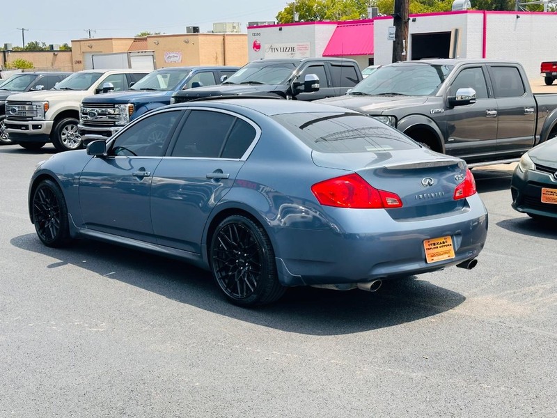 INFINITI G35 Sedan Vehicle Full-screen Gallery Image 10