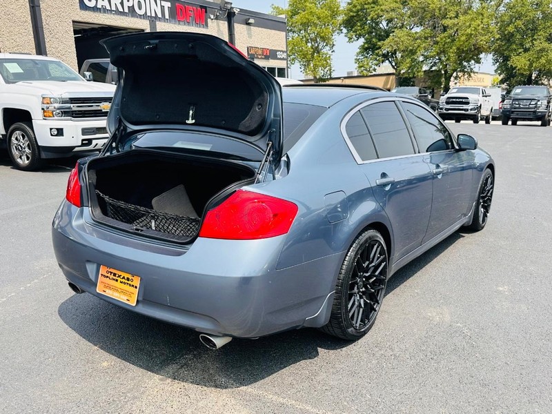 INFINITI G35 Sedan Vehicle Full-screen Gallery Image 36