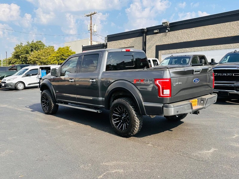 Ford F-150 Vehicle Full-screen Gallery Image 03