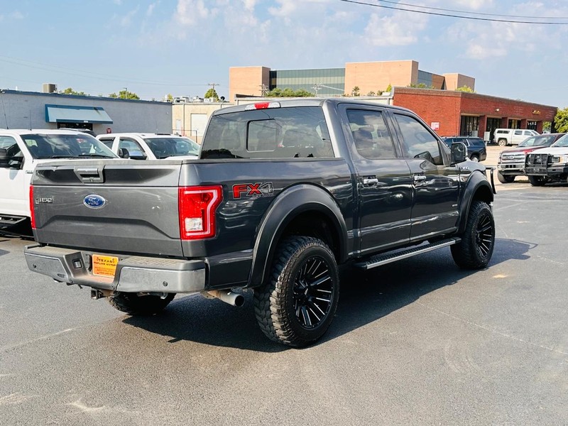 Ford F-150 Vehicle Full-screen Gallery Image 07