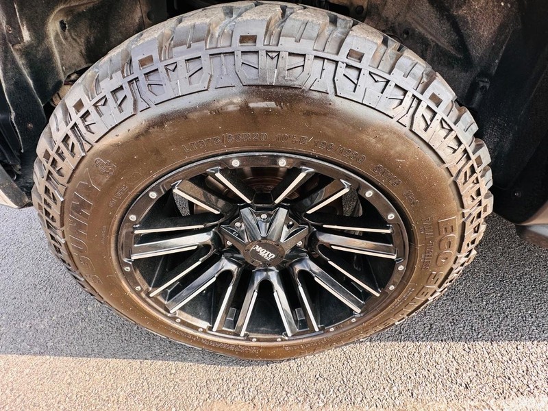 Ford F-150 Vehicle Full-screen Gallery Image 28