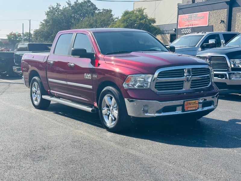 Ram 1500 Vehicle Full-screen Gallery Image 03