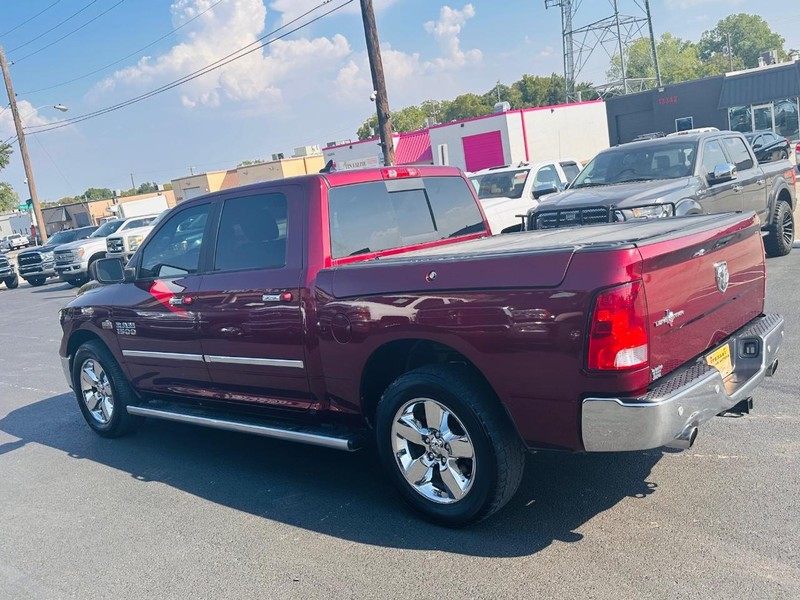 Ram 1500 Vehicle Full-screen Gallery Image 08