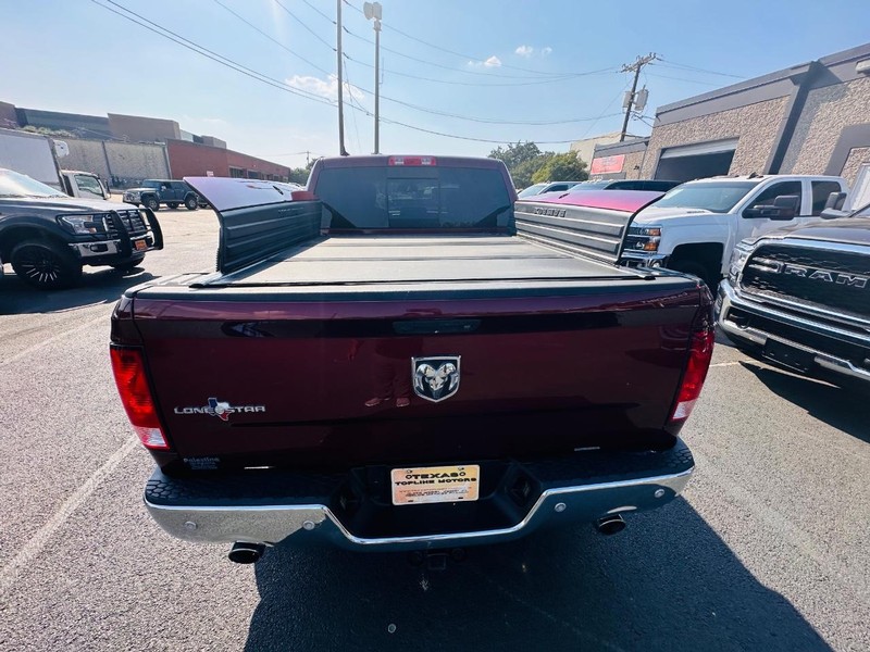 Ram 1500 Vehicle Full-screen Gallery Image 25