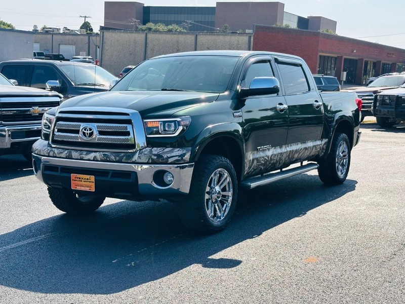 Toyota Tundra 4WD Truck Vehicle Full-screen Gallery Image 04