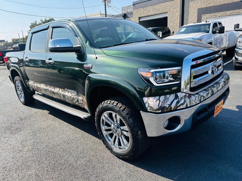 Toyota Tundra 4WD Truck Vehicle Full-screen Gallery Image 06