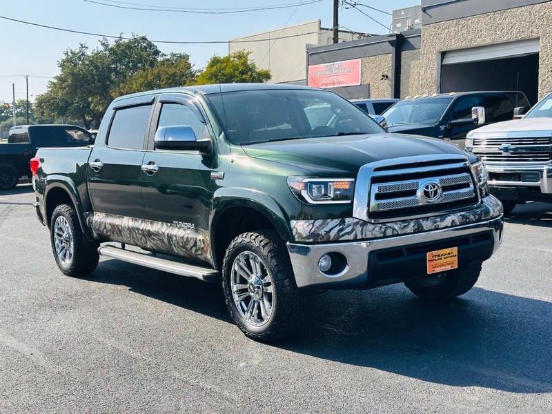 Toyota Tundra 4WD Truck Vehicle Full-screen Gallery Image 07