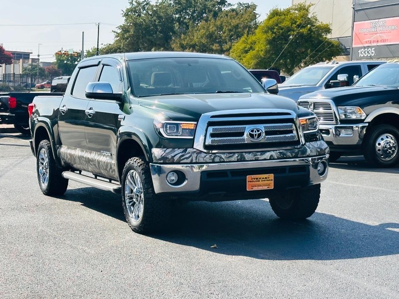 Toyota Tundra 4WD Truck Vehicle Full-screen Gallery Image 08