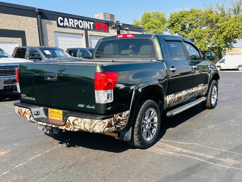 Toyota Tundra 4WD Truck Vehicle Full-screen Gallery Image 14