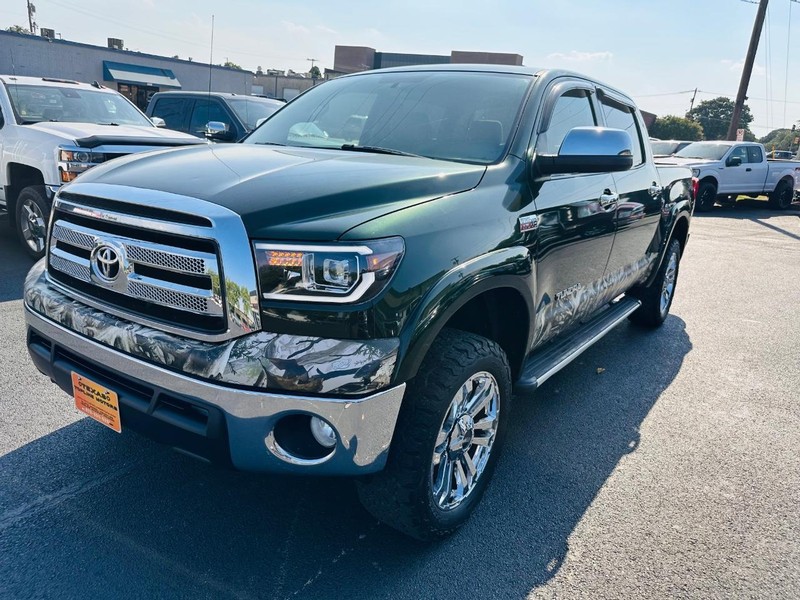 Toyota Tundra 4WD Truck Vehicle Full-screen Gallery Image 18