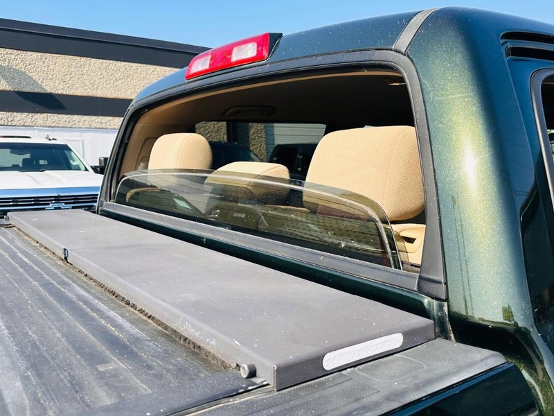 Toyota Tundra 4WD Truck Vehicle Full-screen Gallery Image 27