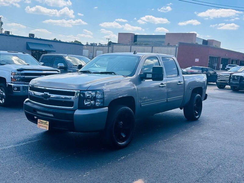 Chevrolet Silverado 1500 Vehicle Full-screen Gallery Image 14