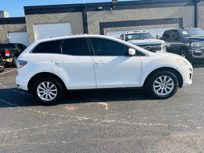 Mazda CX-7 Vehicle Full-screen Gallery Image 12