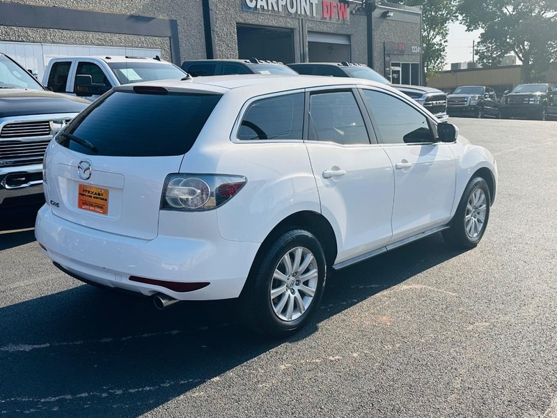 Mazda CX-7 Vehicle Full-screen Gallery Image 14