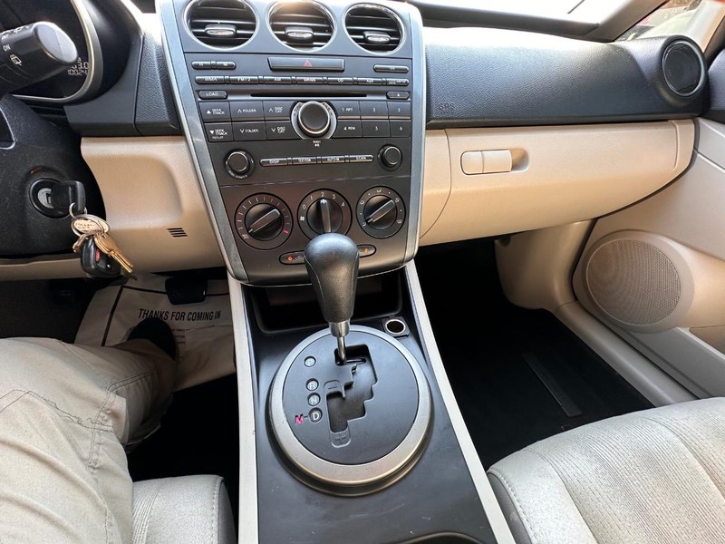 Mazda CX-7 Vehicle Full-screen Gallery Image 31