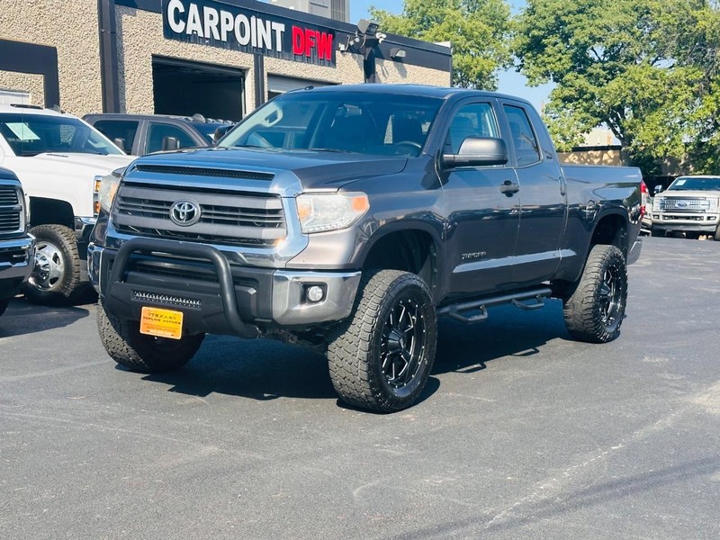 Toyota Tundra 2WD Truck Vehicle Full-screen Gallery Image 12