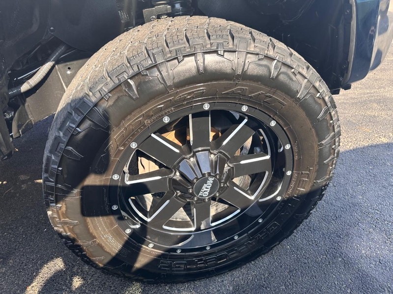 Toyota Tundra 2WD Truck Vehicle Full-screen Gallery Image 39