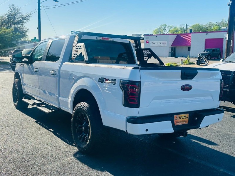 Ford F-150 Vehicle Full-screen Gallery Image 17