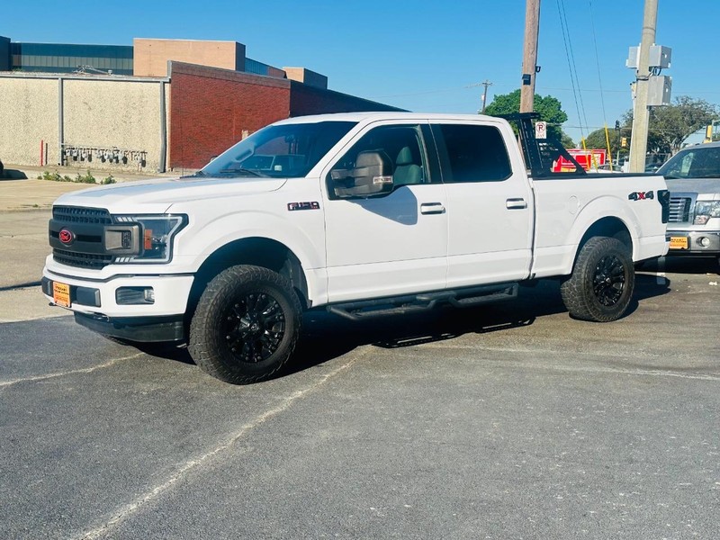 Ford F-150 Vehicle Full-screen Gallery Image 21